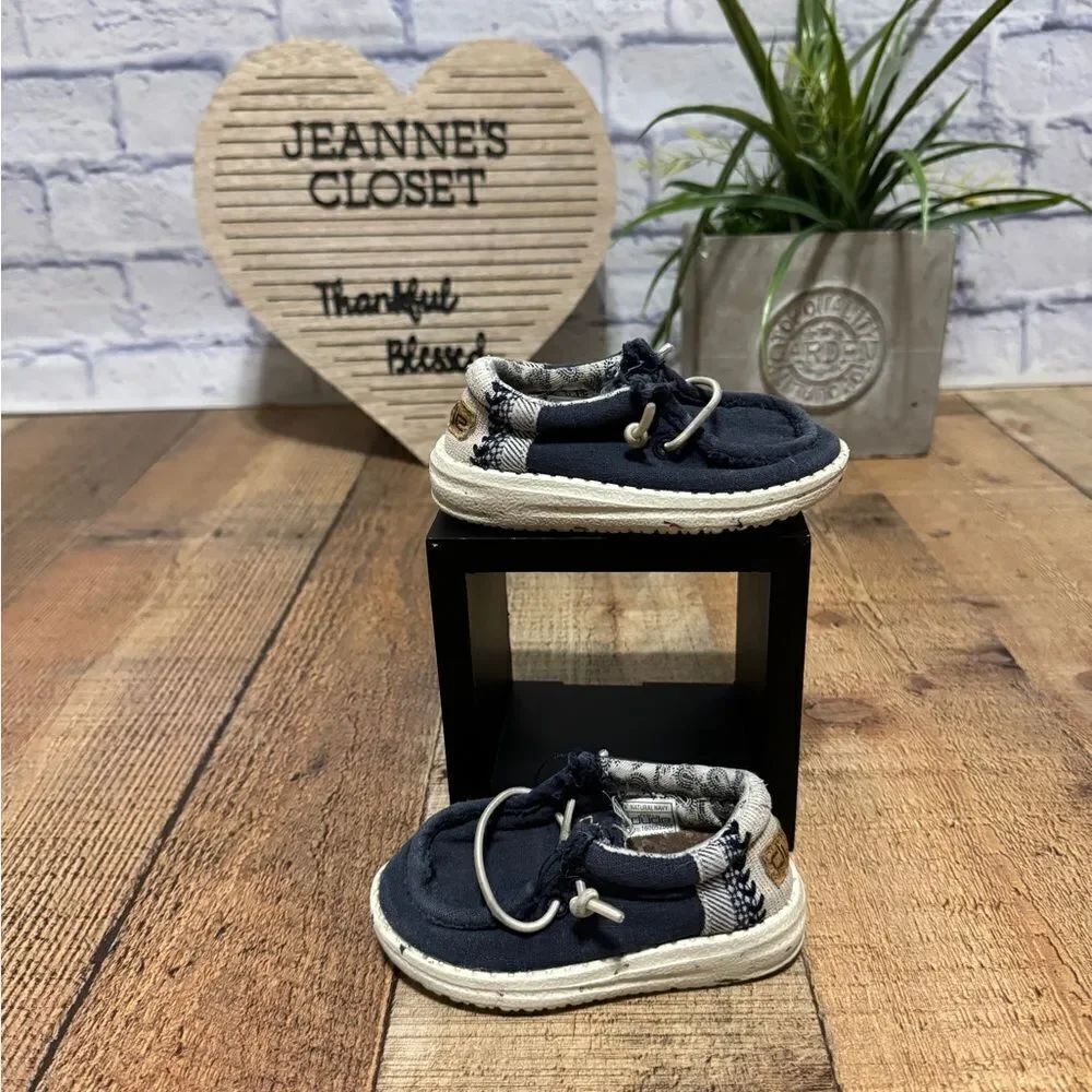 Hey Dude Toddler Blue Shoes Wally linen navy